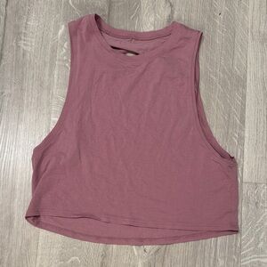 Lululemon Women's Mauve cropped tank